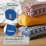 #DoYourYoga Yoga-Bolster Paravati mit Bio-Dinkelspelz, 67x22x13 cm, Navyblau, waschbarer Bezug mit praktischem Reißverschluss.