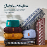 #DoYourYoga Yoga-Bolster Paravati gefüllt mit Bio-Buchweizenschalen, 67 x 22 x 13 cm, schwarz, ideal für restorative Yogaübungen.