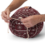 #DoYourYoga Yoga-Kissen Vishnu rund 30x30x15 cm mit Bio-Dinkelspelz gefüllt in Rot-Weiß, waschbarer Kordelverschluss, 100% Baumwolle.