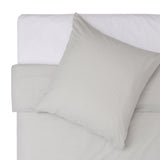 LUMALAND Premium Bettwäsche Everyday Grau, weiches Ganzjahres Bettbezug-Set 155x200 cm mit Kissenbezug 80x80 cm in hochwertiger Polycotton-Qualität.