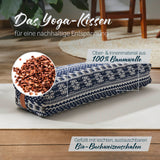 #DoYourYoga Yoga-Bolster Paravati in Blau-Weiß, 67x22x13 cm, mit Bio-Buchweizenschalen gefüllt, Bezug aus 100% Baumwolle.