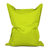 LUMALAND Sitzsack Classic XXL (380 L) in Apfelgrün, wetterfest, pflegeleicht und komfortabel für drinnen und draußen.