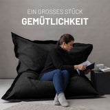 LUMALAND XXL Microvelours Sitzsack 380L schwarz mit bequemer Polsterung, ideal als Sitzgelegenheit für Indoorbereiche.